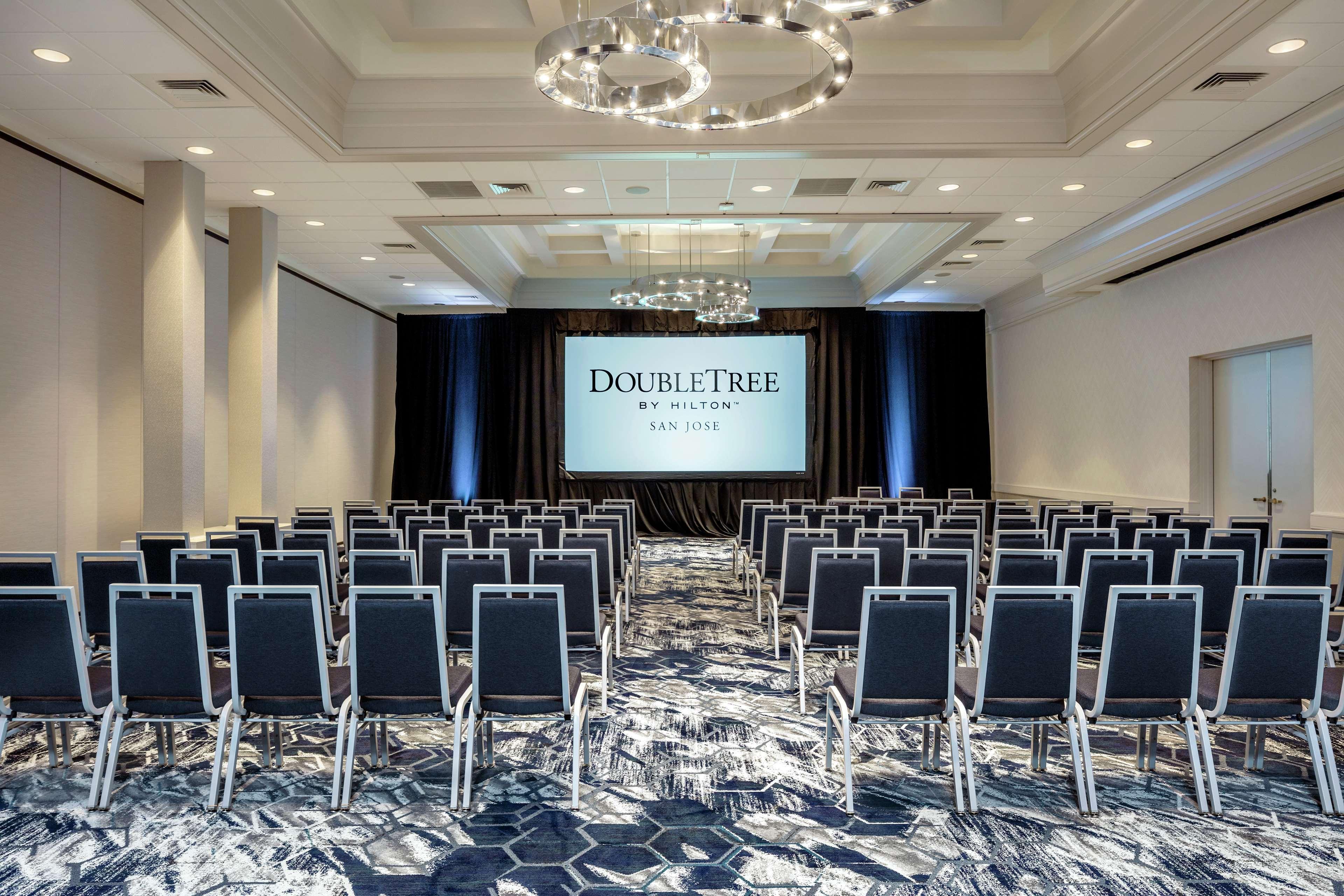 Doubletree By Hilton San Jose Hotel Bagian luar foto