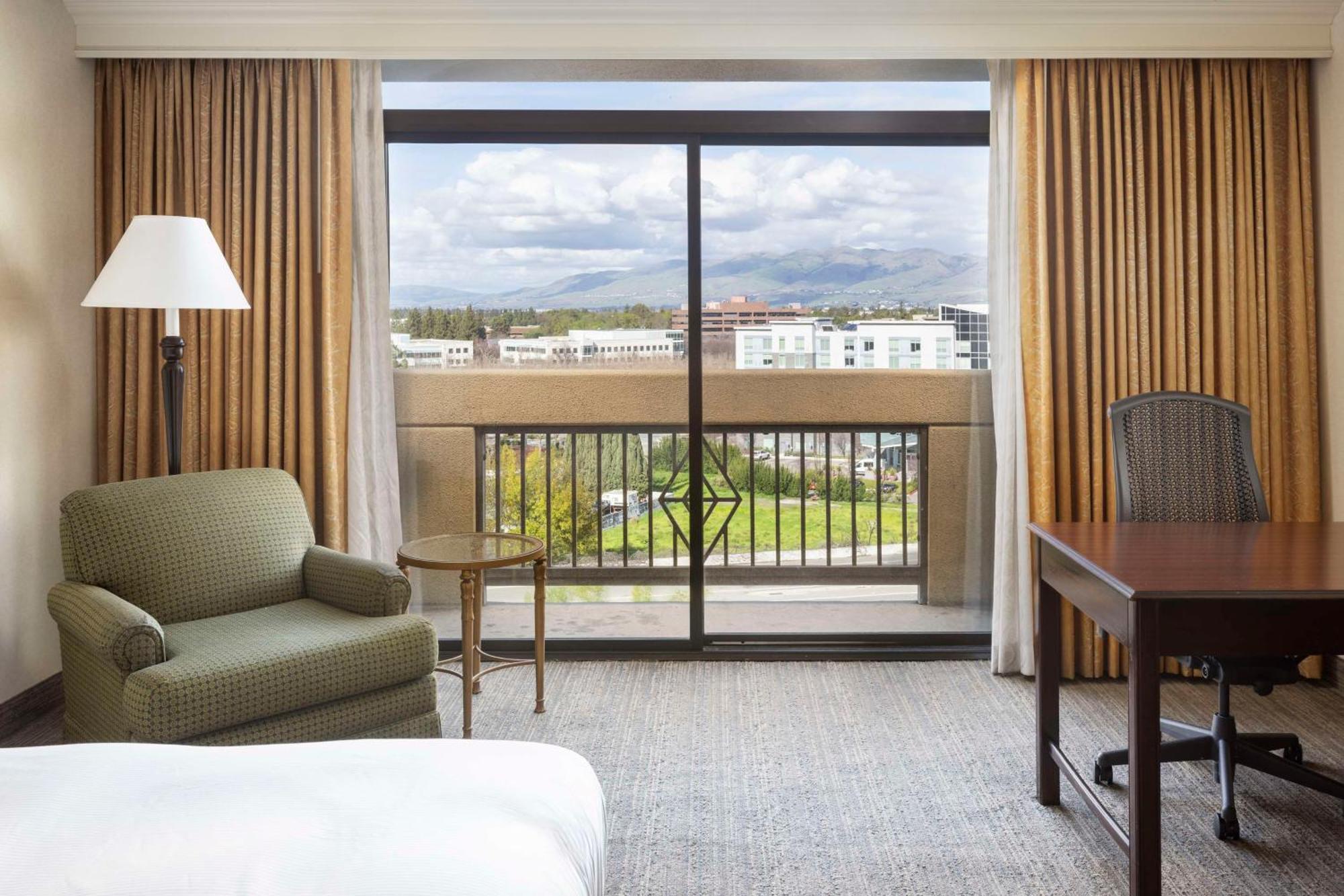 Doubletree By Hilton San Jose Hotel Bagian luar foto
